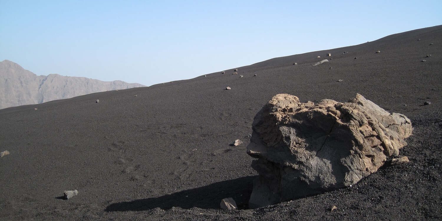 Ilha do Fogo - Terreno vulcânico